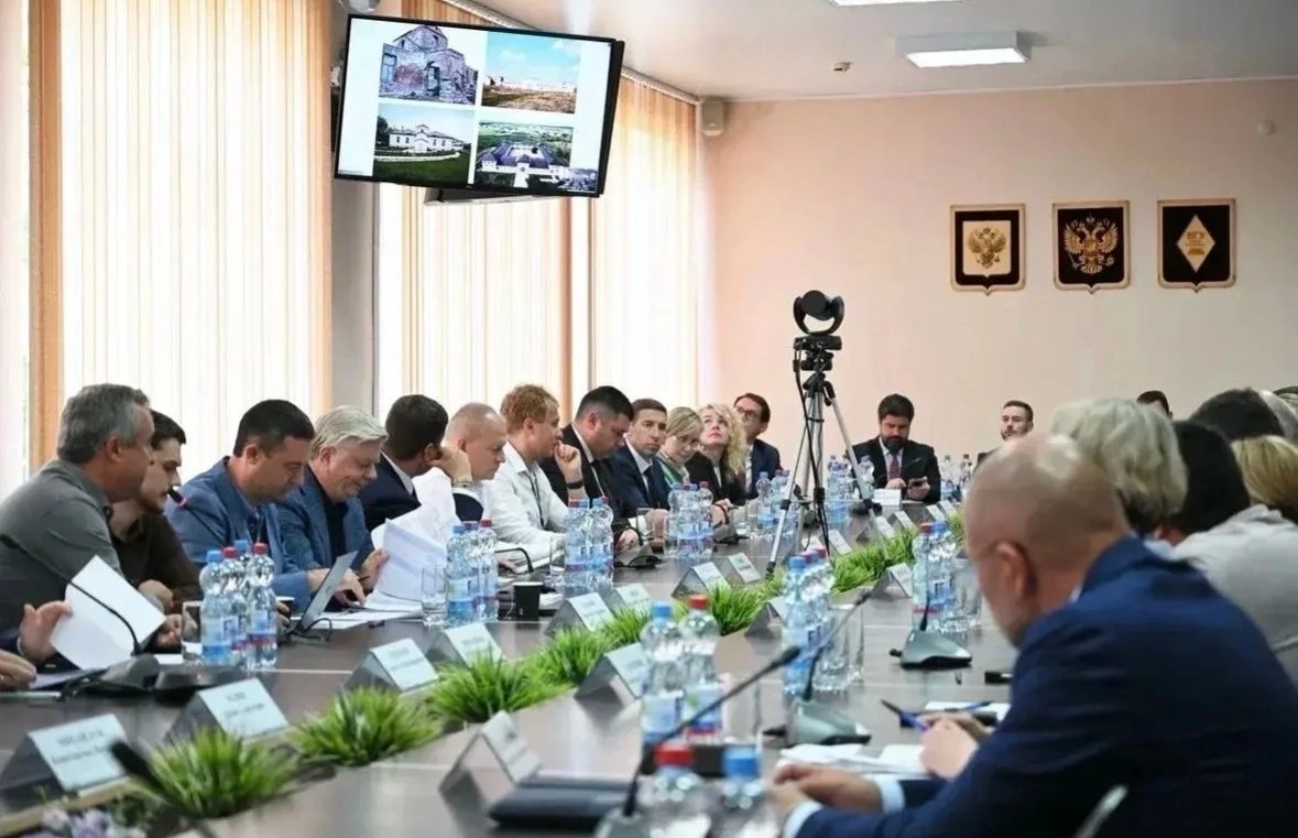 Делороссы Петербурга, Москвы и Липецкой области работают над сохранением объектов исторического наследия.